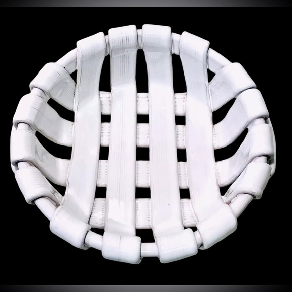Tadinate Vintage Large Pottery Lattice Woven White Bread Fruit Handled Basket - Picture 4 of 10
